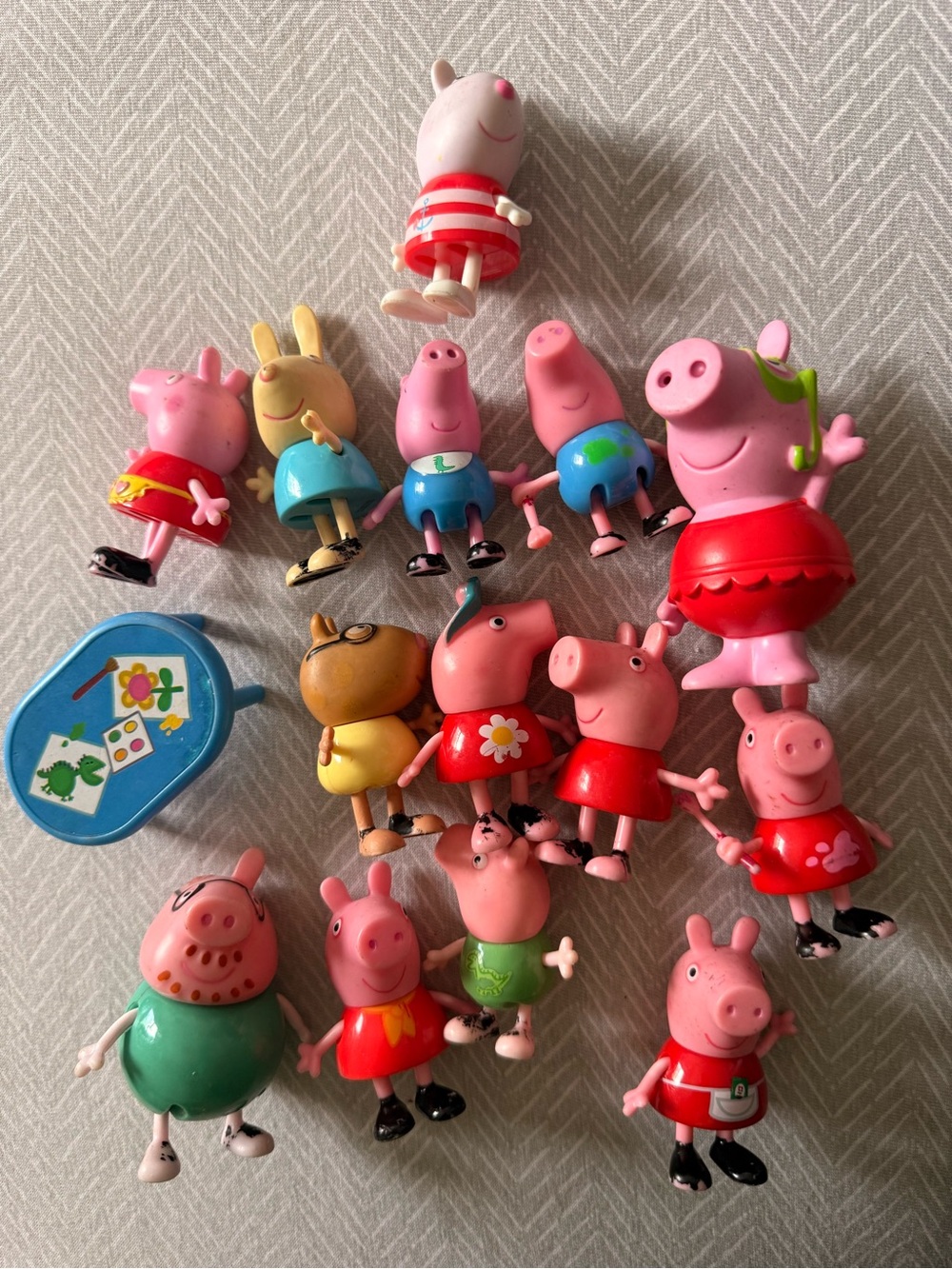 Peppa Pig Mini Figure Bundle -